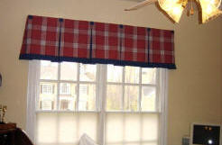 Box Pleated Valance with Buttons